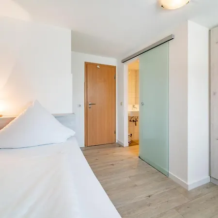 Bierenbacher Hof 3*