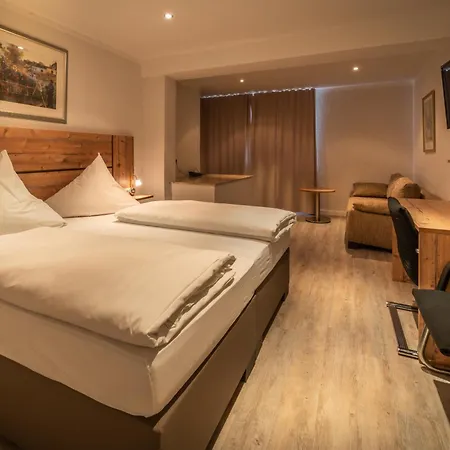 Otel Bierenbacher Hof 3*