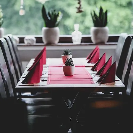 Otel Bierenbacher Hof Nuembrecht