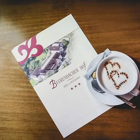 ホテル Bierenbacher Hof ニュームブレヒト